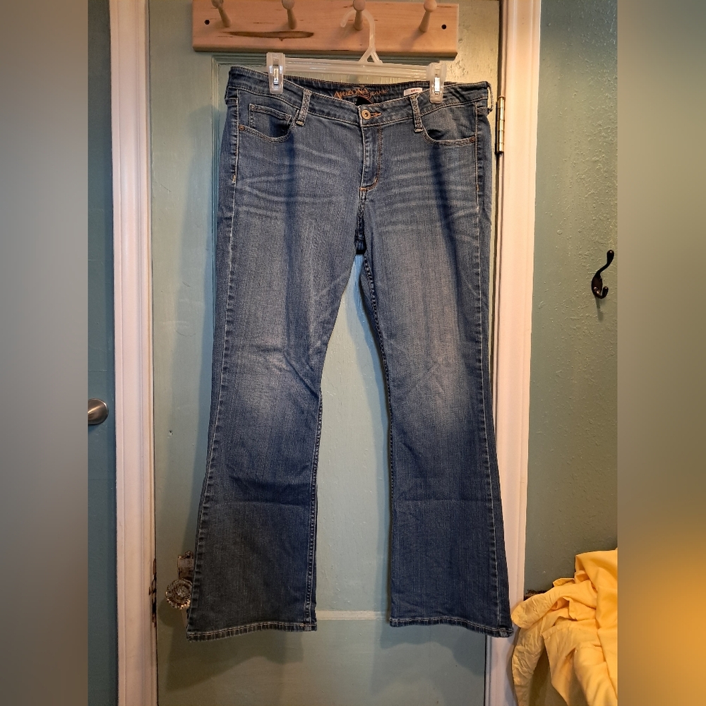 Arizona Jean Company Light Blue Flare Jeans